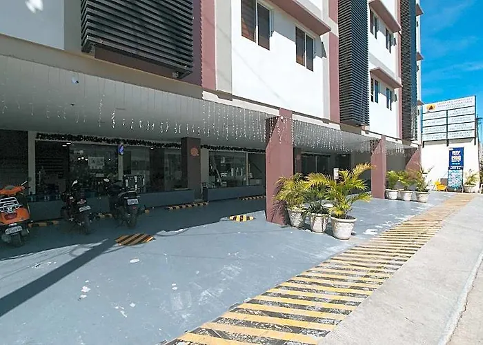 Reddoorz @ Leoncia Apartelle Mandaue *