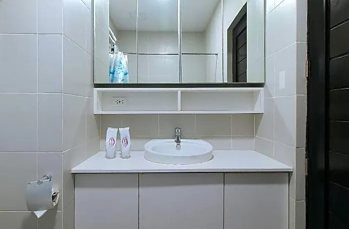 Hotel Reddoorz @ Leoncia Apartelle Mandaue