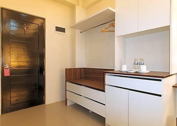 Reddoorz @ Leoncia Apartelle Mandaue Hotel *